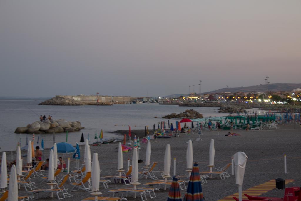 Hotel Miramare Cirò Marina Eksteriør billede