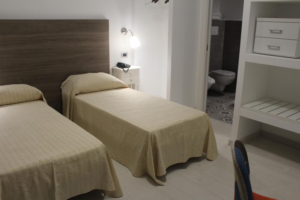 Hotel Miramare Cirò Marina Eksteriør billede