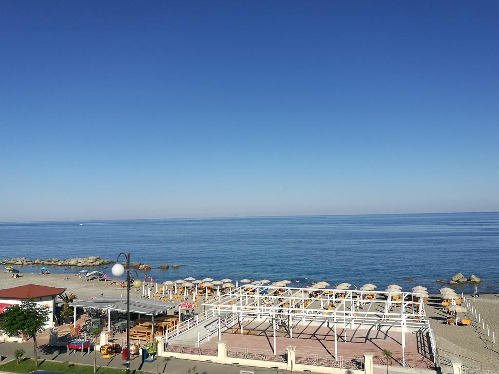 Hotel Miramare Cirò Marina Eksteriør billede